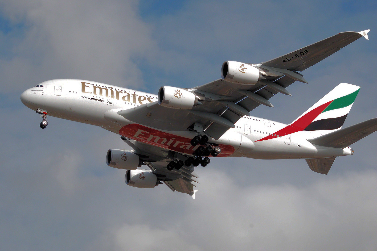 Emirates_a380_a6-edb_at_london_heathrow_arp