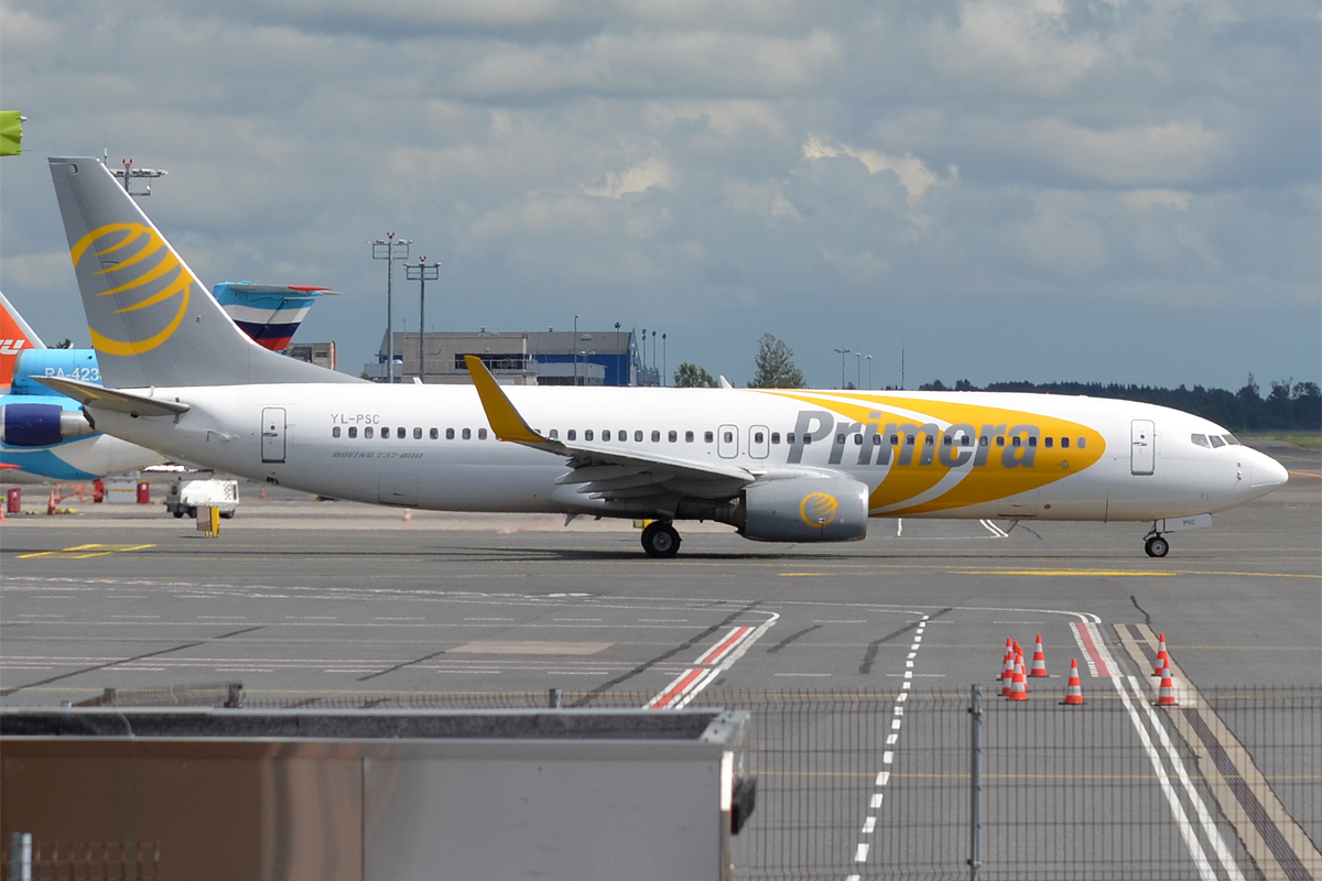 Primera_Air_Nordic,_YL-PSC,_Boeing_737-86N_(19582942952)_(2)