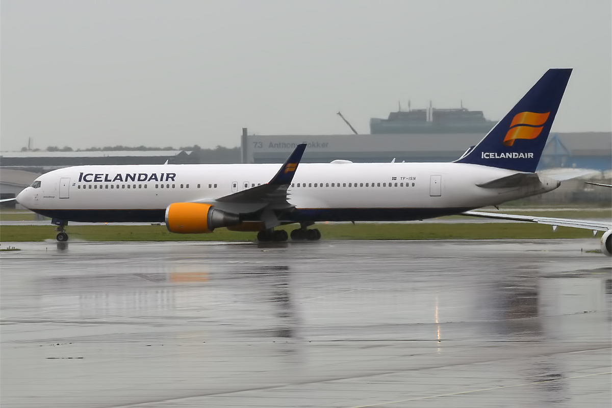 Icelandair Boeing 767-300ER