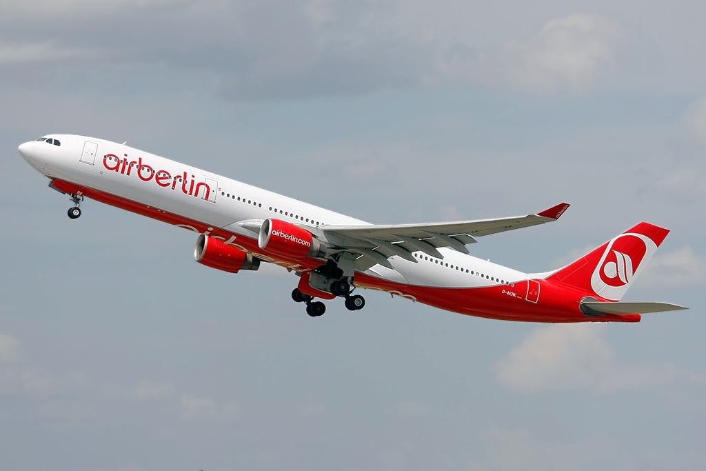 airbus_a330-322_air_berlin_jp7191362