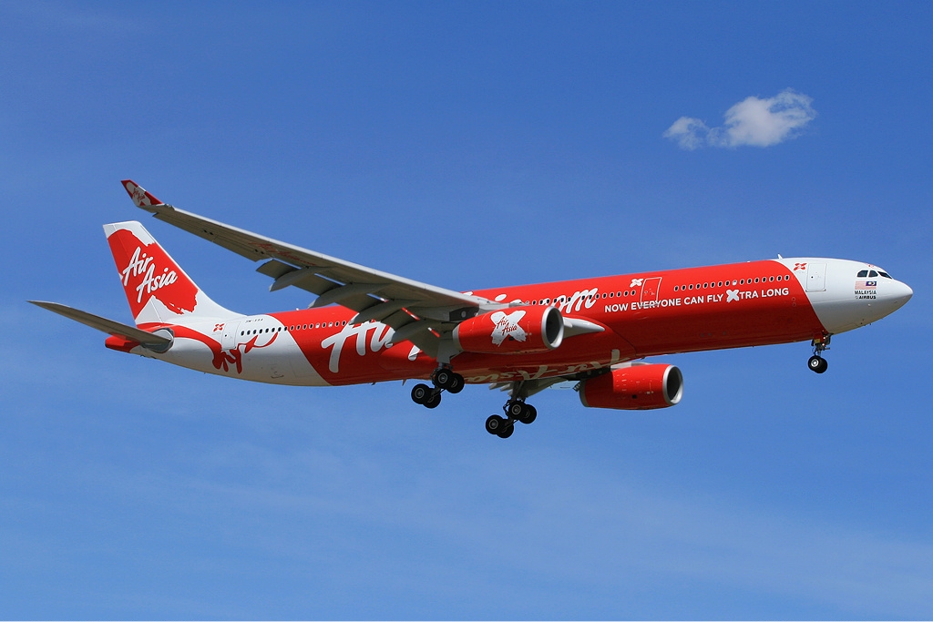 airasia_x_airbus_a330-300_mel_nazarinia