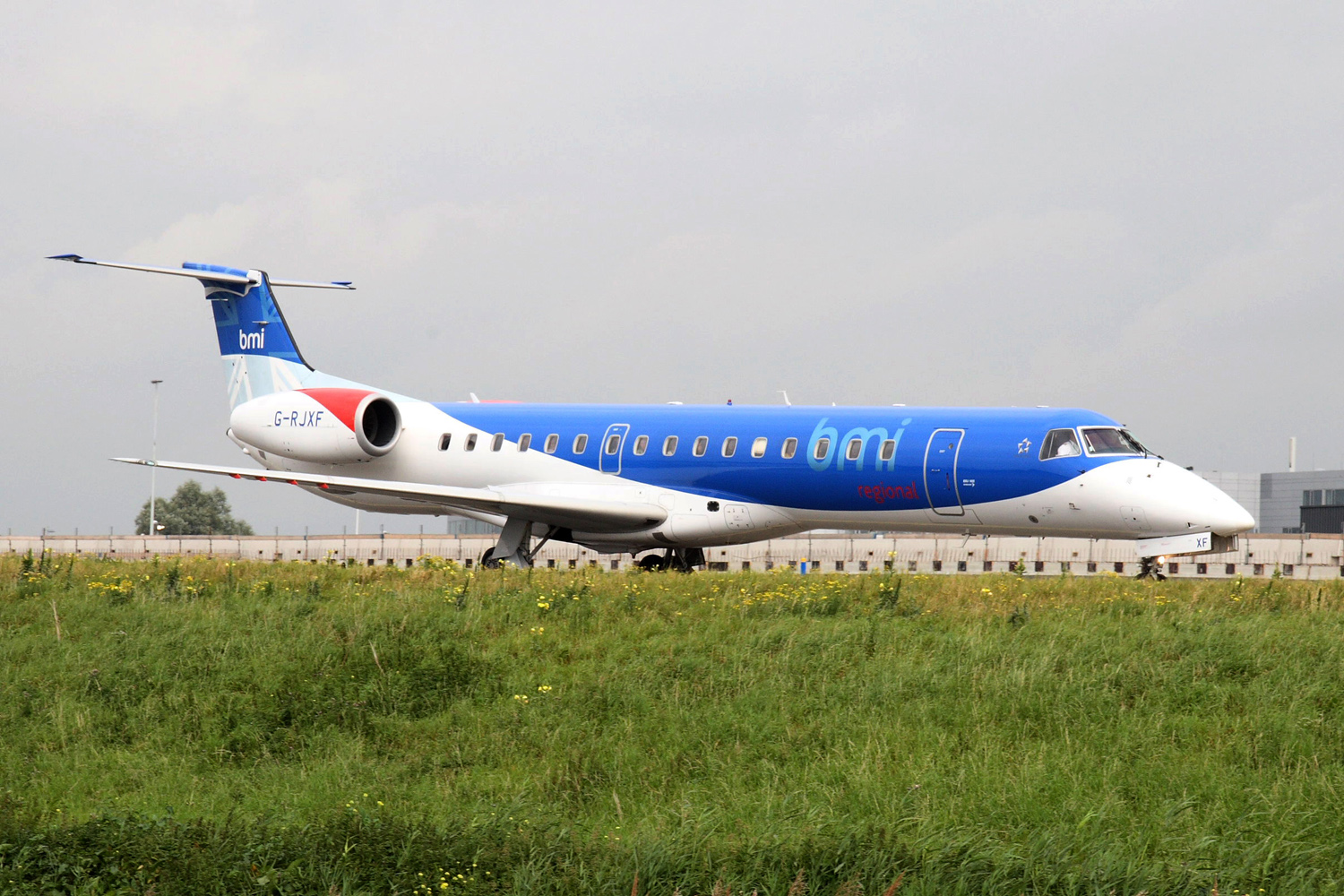 bmi_regional_erj-145_at_eham