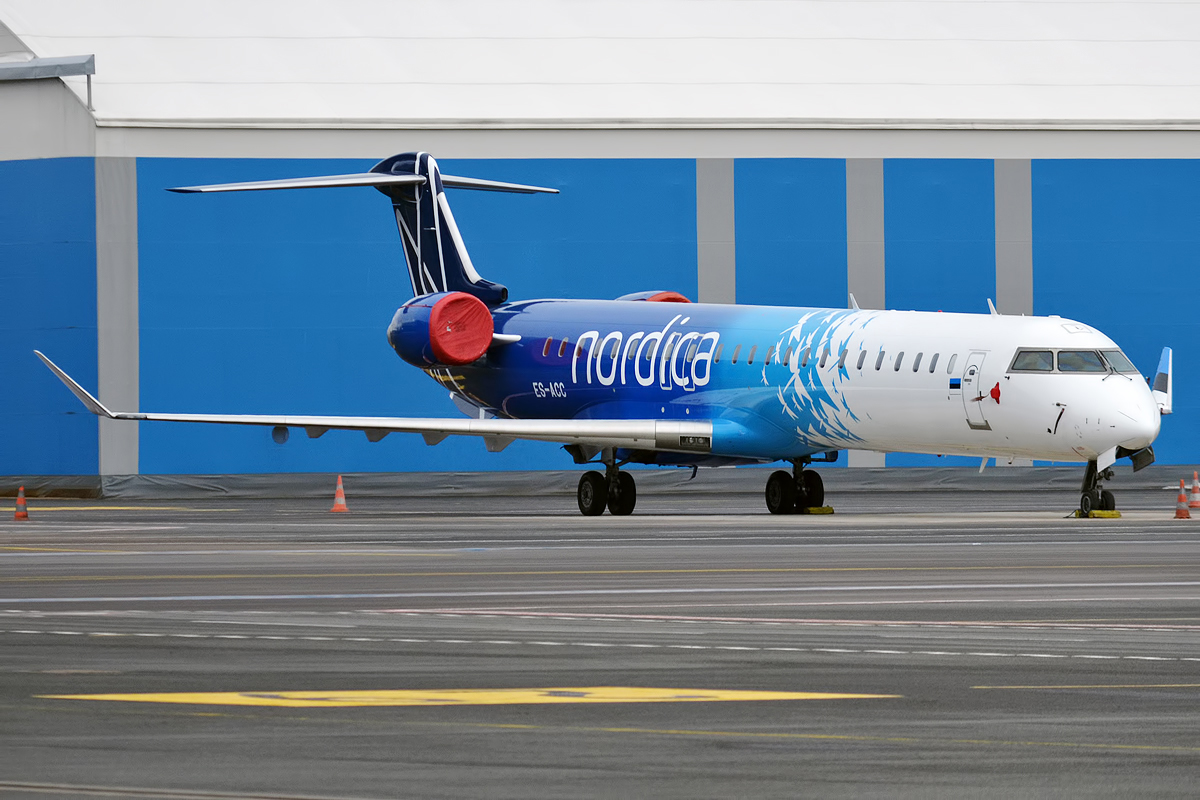 nordica_es-acc_canadair_crj-900er_25640559063