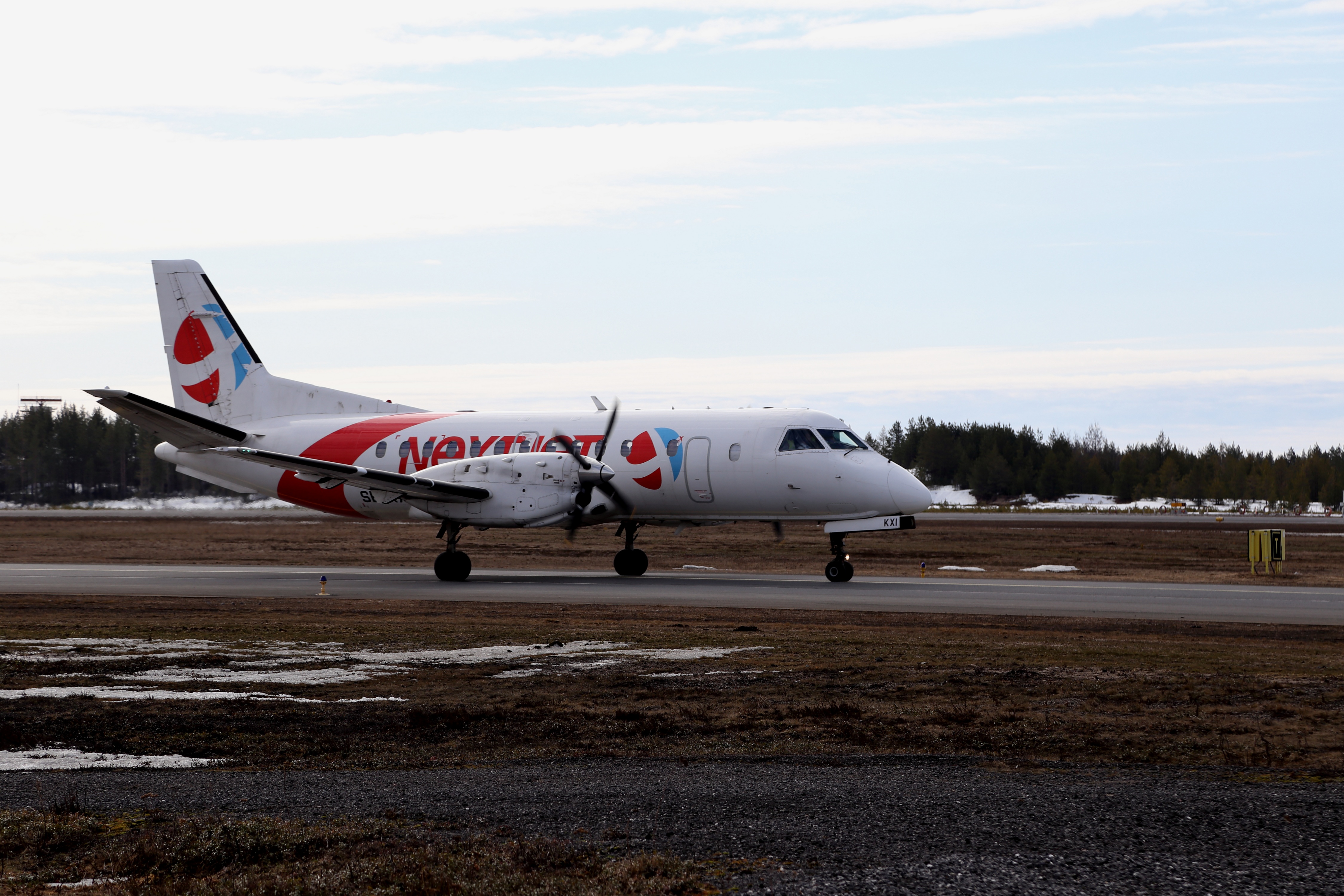 se-kxi_oulu_airport_20160403_02
