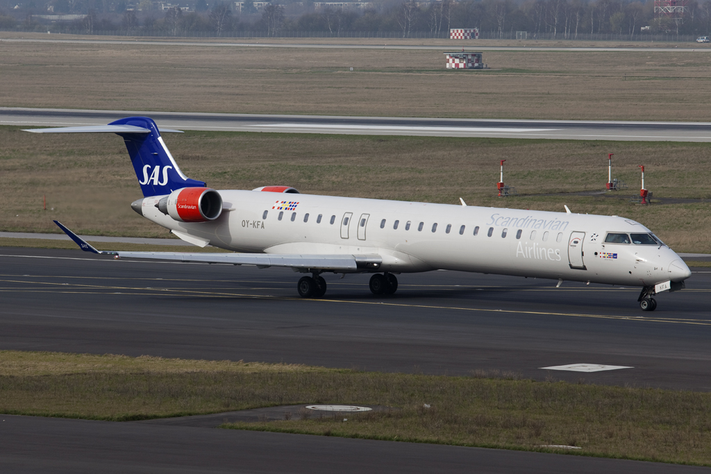 oy-kfa_crj900_sas_4469972710