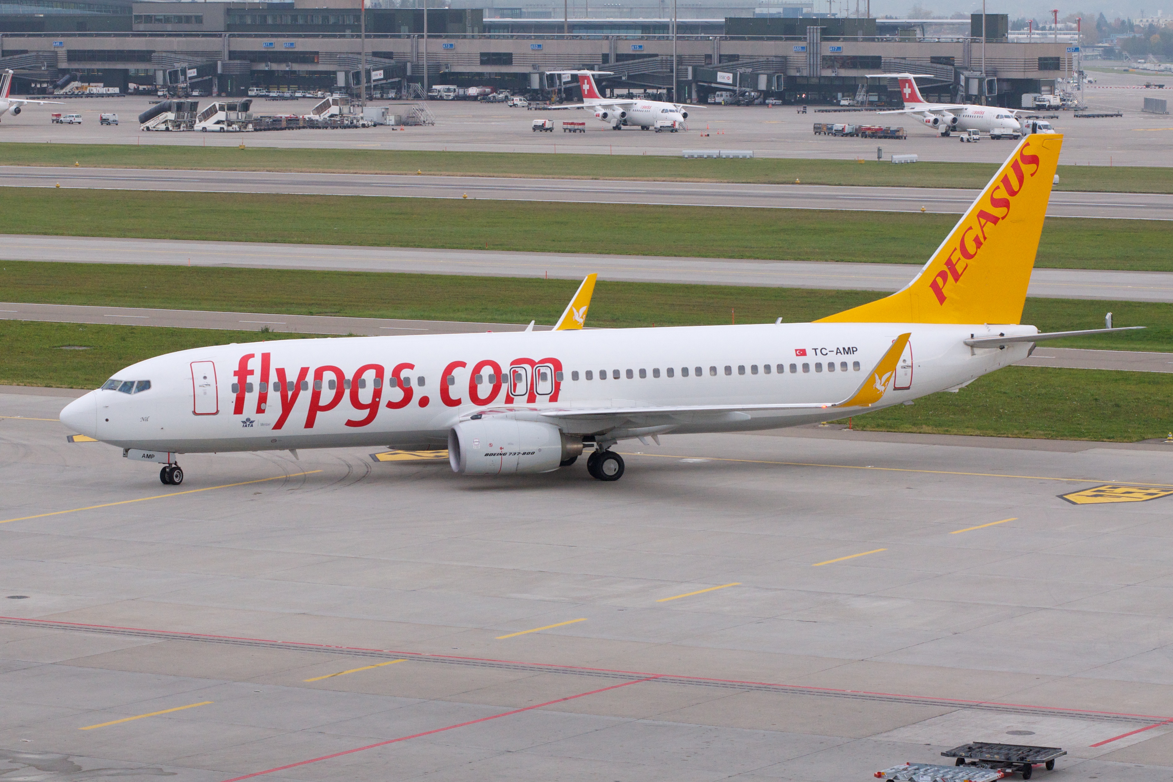 pegasus_airlines_boeing_737-800_tc-amp_zurich_international_airport