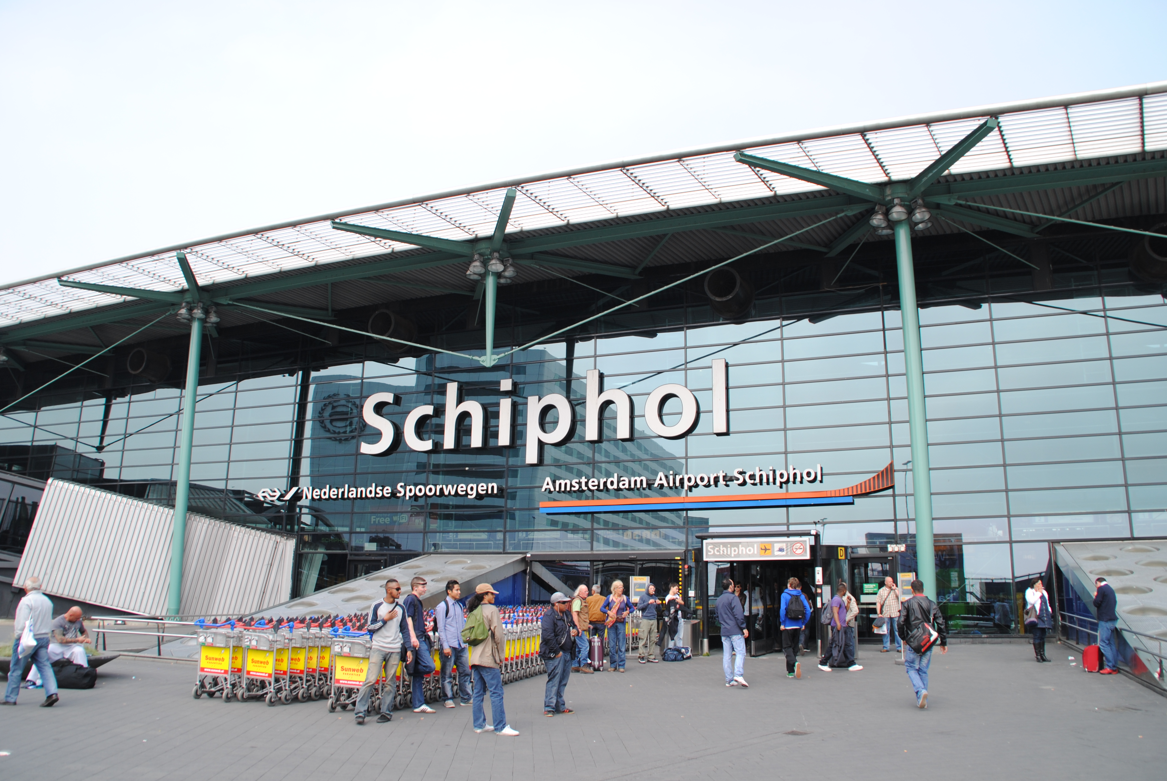 Amsterdam_Schiphol_Airport