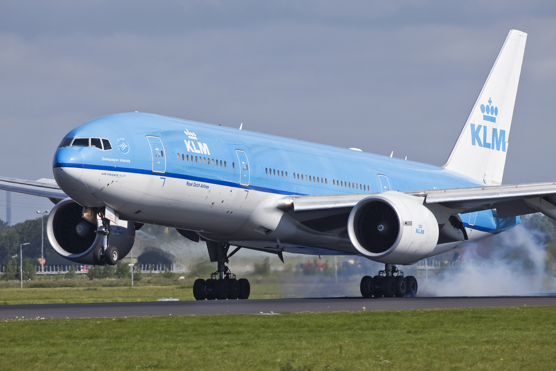 PH-BQG_B777_KLM_(5958908820)