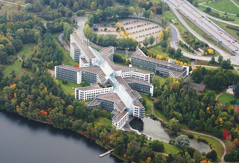 800px-SAS_koncernbyggnad