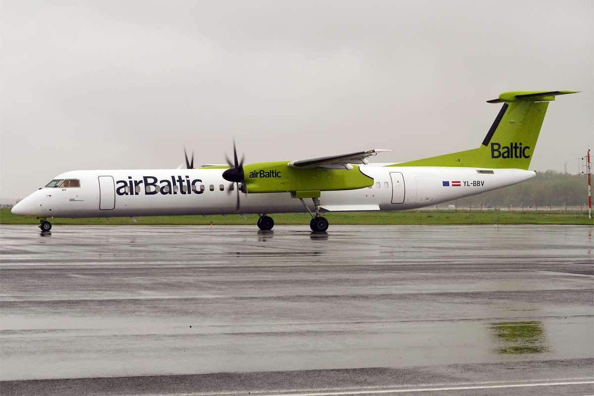 Air_Baltic,_YL-BBV,_Bombardier_Dash_8_Q400_(35291981355)