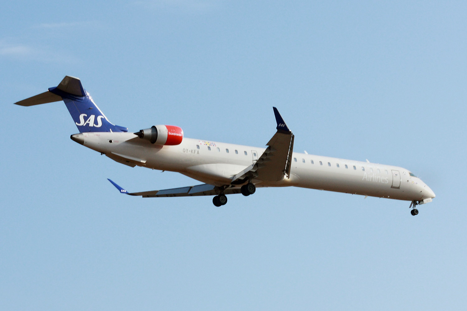 Crj900-sas