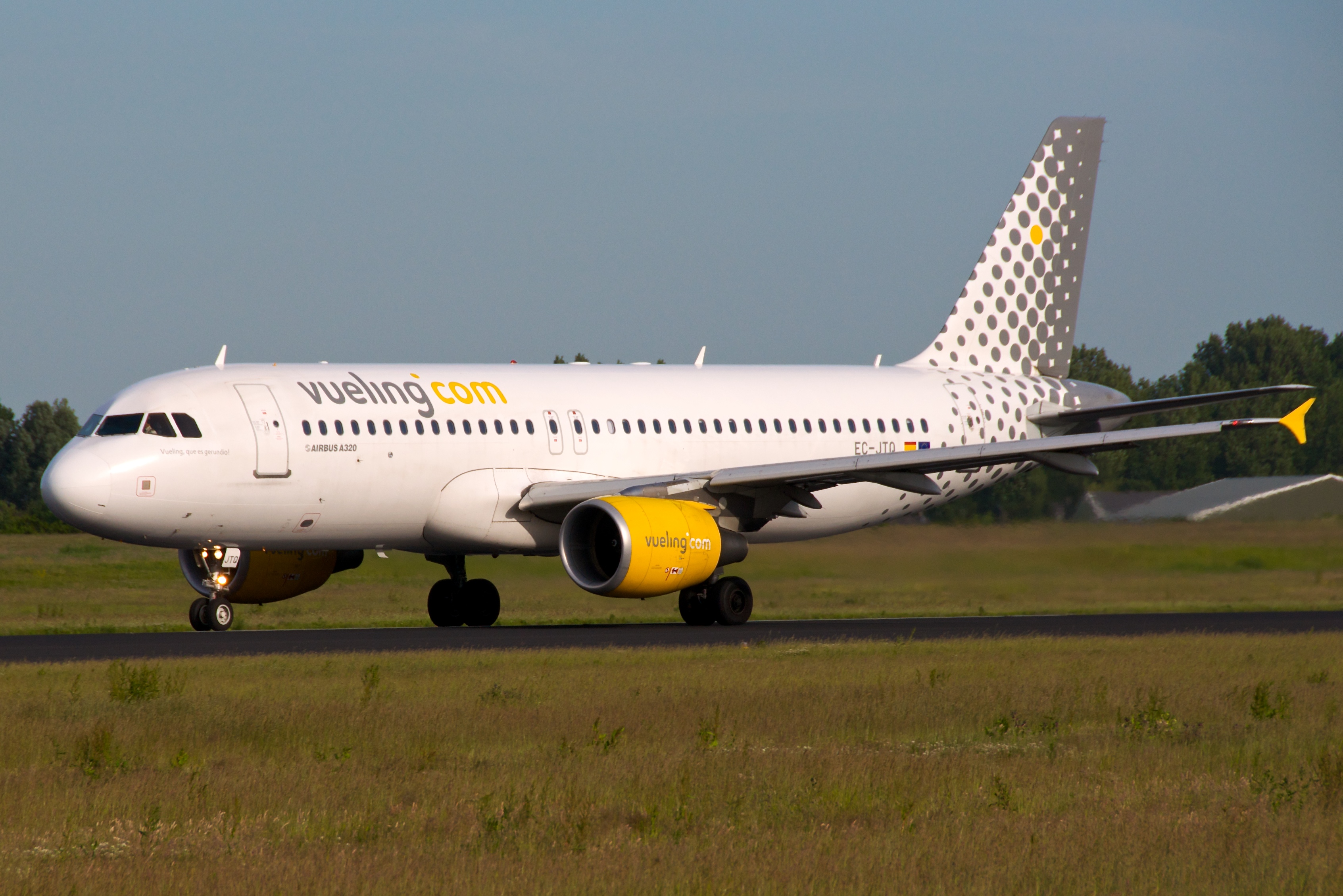 Vueling A320 EC-JTO