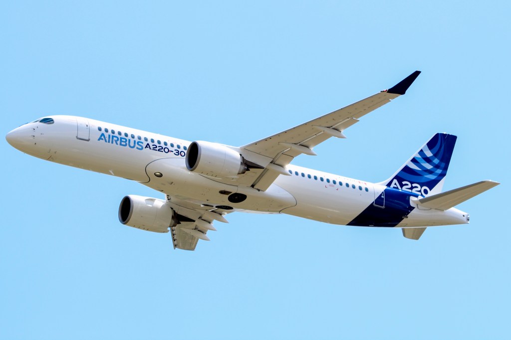 Tre flygbolag väljer&nbsp;A220