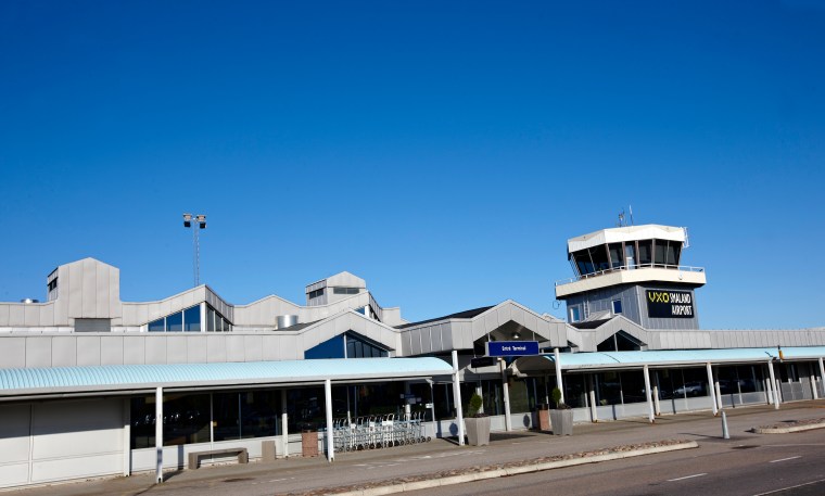 Bilder frÃ¥n SmÃ¥land airport i VÃ¤xjÃ¶. Flygplats.Foto Mats Samuelsson.