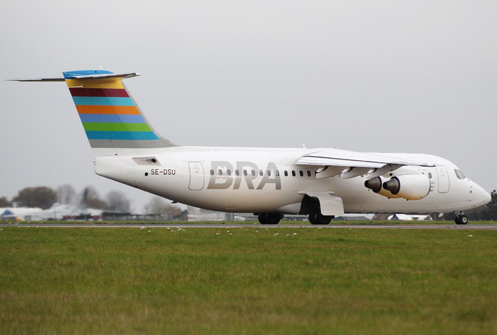 Tekniska problem för två BRA Avro-flygplan under lördagen