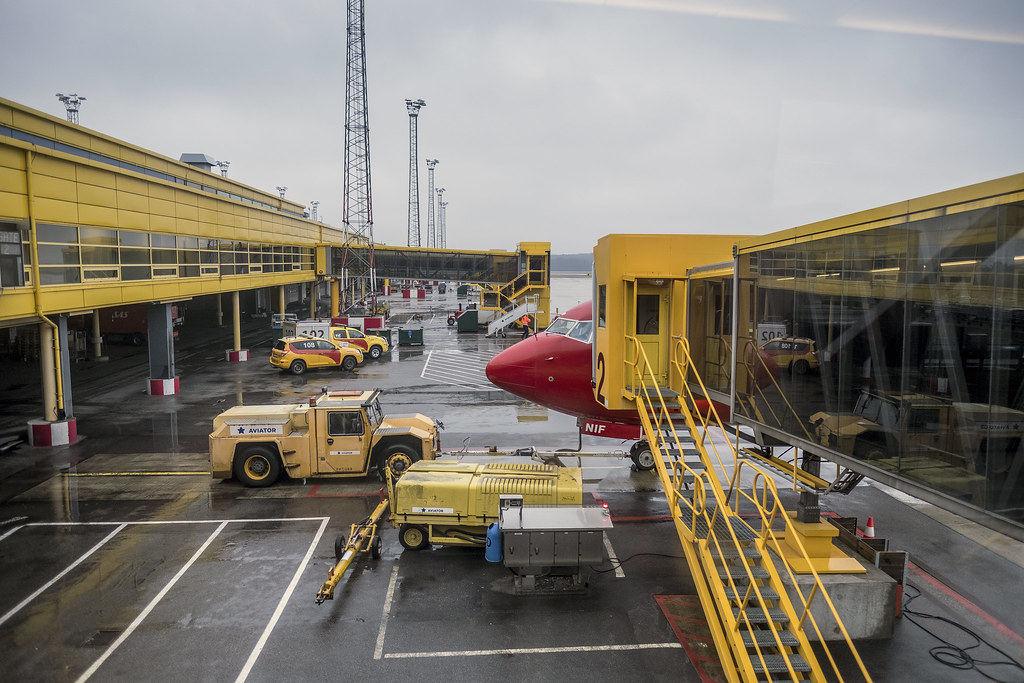 Häpnadsväckande – flyget bidrar till Sverige på många fler sätt än en negativ&nbsp;klimatpåverkan