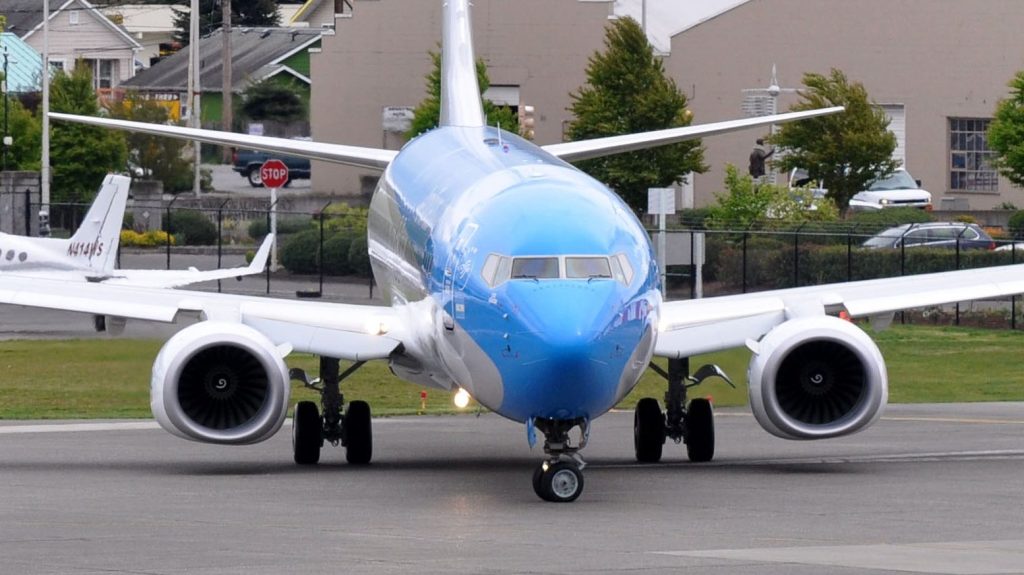 Sprickor hittade i vingfäste på Boeing 737 NG